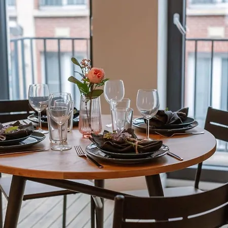 Huswell - Spacious And Warmly Furnished Oostende
